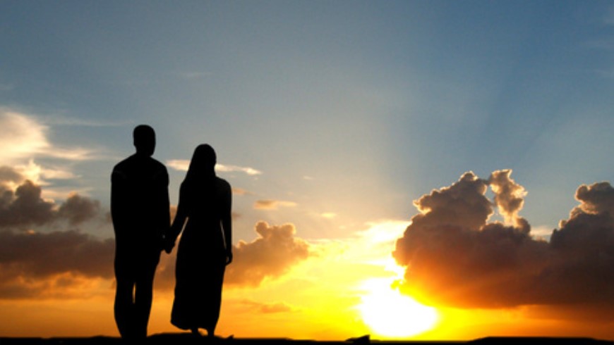 Berpakaian di Dunia, Telanjang di Akhirat