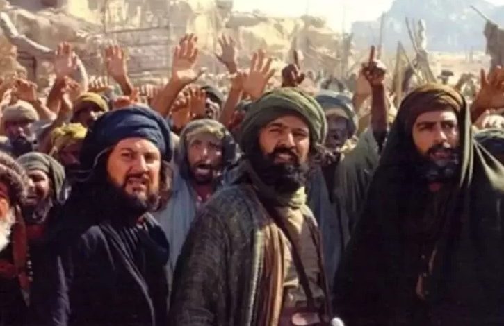 Miskin Mulia vs Miskin Hina