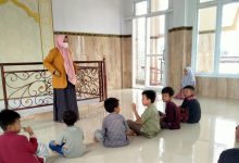 Hukum Bermain dan Bernyanyi di Masjid