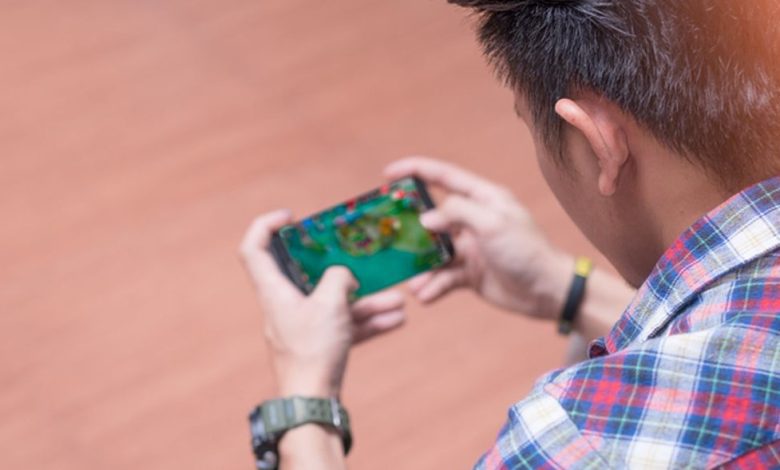 Menyikapi Suami Fasiq; Diam atau Gugat Cerai