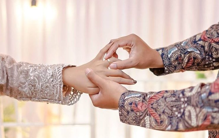 Tukar Cincin dan Tradisi Pernikahan Lainnya