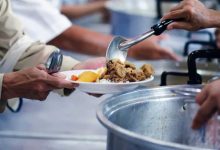 Hukum Hadiah Makanan dari Tetangga Kafir