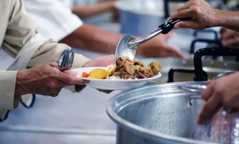 Hukum Hadiah Makanan dari Tetangga Kafir