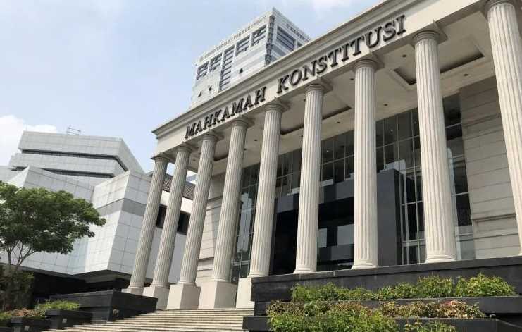 Bersabar Hidup di Negeri Mafia